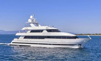 Charter yacht BLUE SYMPHONIE at sea